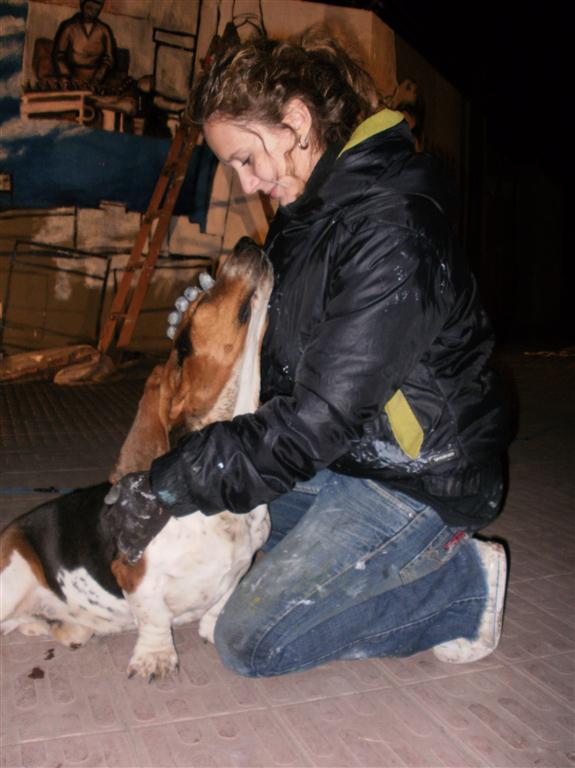 y Maria y el perro del mural La Frabrica Bagliani